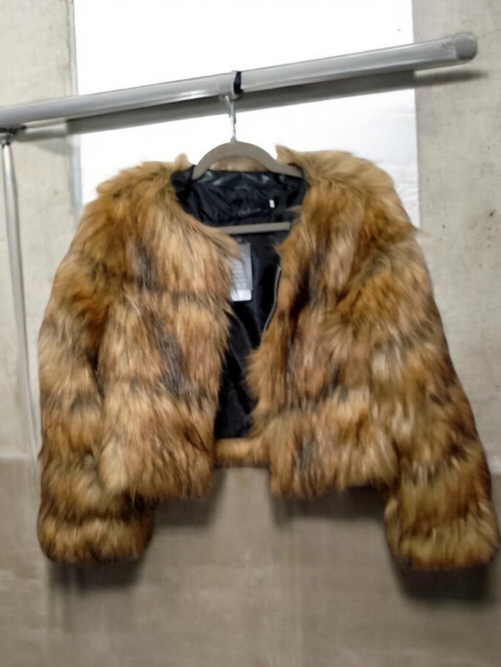 Cropped Faux-Fur Teddy Jacket in Brown